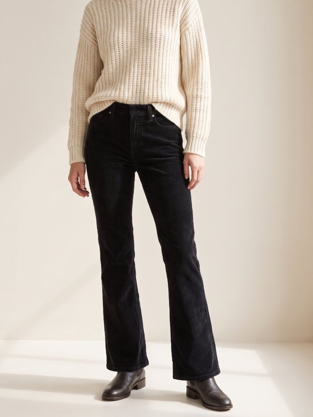 Levi’s Bootcut Corduroy Pants Women 29x30 Black Retro Flares